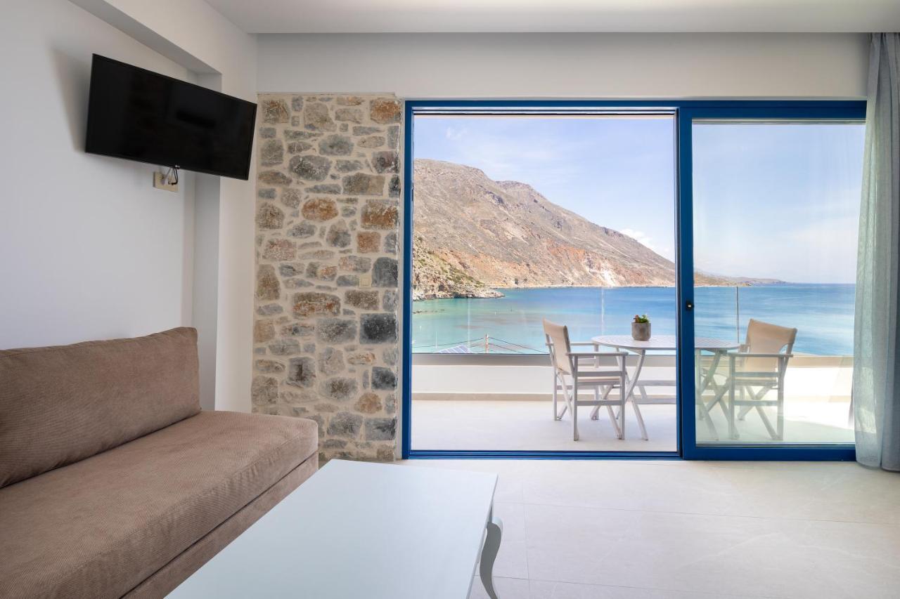 Molos Loutro