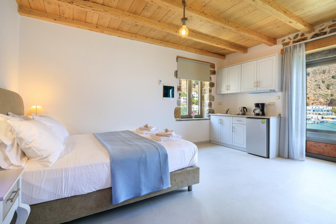 Aparthotel Molos